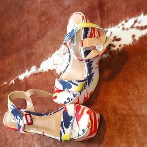 Steve Madden Canvas Print Sandals